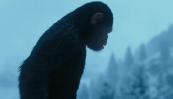 War.For.The.Planet.Of.The.Apes.2017.720p.BRRip.Bengali.Dub.x264-1XBET.0002.th.jpg